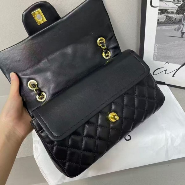 Chanel シャネルブランドショルダーバッグ レディース 斜め掛けバッグ ななめがけ バッグ 軽量 ミニショルダー ミニ チェーン キルティング ポーチ 小さめ かわいい 人気 ブランド 2way 長め