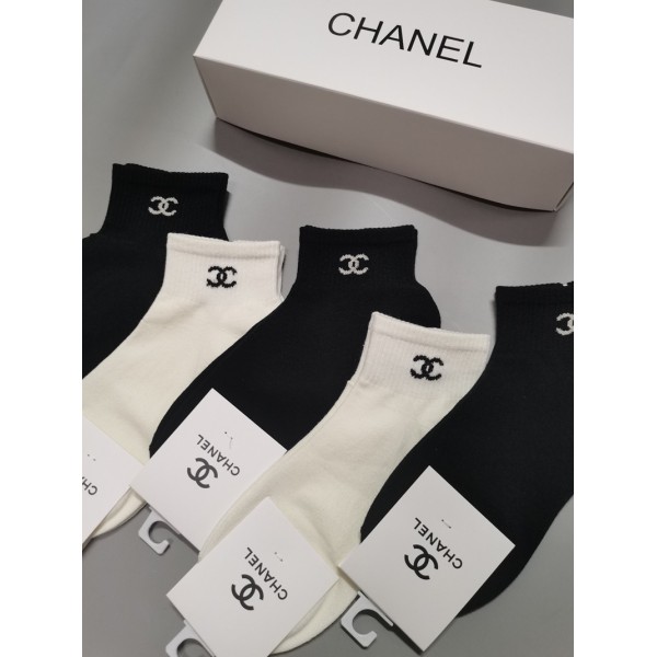 Chanel シャネルハイブランド ショートソックス 綿製レディース向け 靴下 かわいい コットン靴下 メンズ 通気性ブランドソックス 男女兼用 ファッション 5足セット