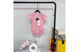 シャネル赤ちゃん夏服 バレンシアガ男女デニムジャケット ルイヴィトンＴシャツ