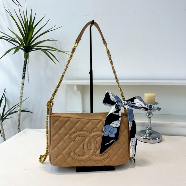 Chanel シャネルハイブランド ショルダーバッグ レディース チェーンバッグ 肩掛け バッグ レザーバッグ セレブ愛用 斜めがけ 2way おしゃれ 大容量 柔らかい シンプル カジュアル 手持ち 人気 通勤