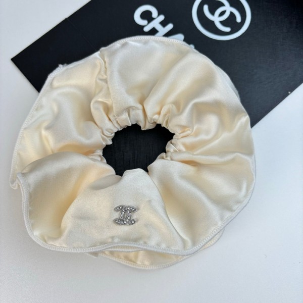 Chanel シャネルハイブランドボリュームシュシュ 2層フリル ヘアゴム 17cm ヘアアクセサリー 髪留め まとめ髪 ポニーテール お団子 ヨガ オフィス デイリー 華やか