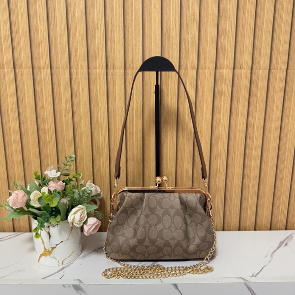 Lv ルイヴィトンブランドチェーンバッグ 2way 刺繍 復古 肩掛けバッグ グッチショルダーバッグ カバン 漢服 チャイナドレス 結婚式 宴会 デート お出かけ用 レディース 優雅 人気