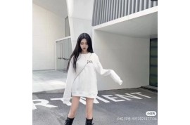 ブランドディオール流行りパーカー フェンディ子供ジャージセットアップ