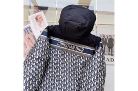 ブランド ディオールメンズ中綿コート モンクレールキッズジャージセットアップ 