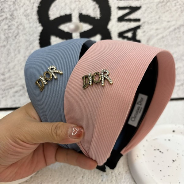 ディオールカチューシャブランドかわいいブランドDior ヘアバンド女性ハイブランドヘアアクセサリー 存在感抜群ブランドバナナクリップ髪アレンジ