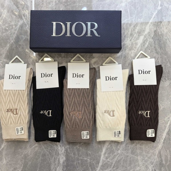 Dior ディオールレディース向け 靴下 かわいいブランド ハイソックス 大人気浅口ソックス 女の子好き 韓国上質な コットン ソックス くつした