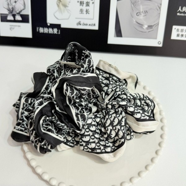 Dior ディオールハイブランドシュシュ ヘアゴム シュシュおしゃれ 大人 ボリューム 大きめ サテンシュシュ シンプル 髪飾り レディース エレガント ヘアアクセサリー 