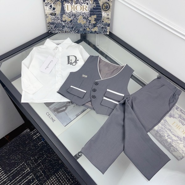 ディオール子供服 スーツ 男の子 Dior ブランドフォーマルスーツ 無地 キッズ 紳士服 子供服 80-140cm ボーイズ フォーマルウェア 結婚式 発表会 入園式 卒園式 お宮参り 七五三 キッズコスチューム