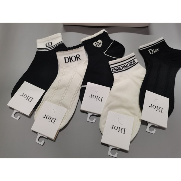 Dior ディオールハイブランド ショートソックス 綿製レディース向け 靴下 かわいい薄手ソックス 女の子好き 韓国ブランドソックス 男女兼用 ファッション 5足セット