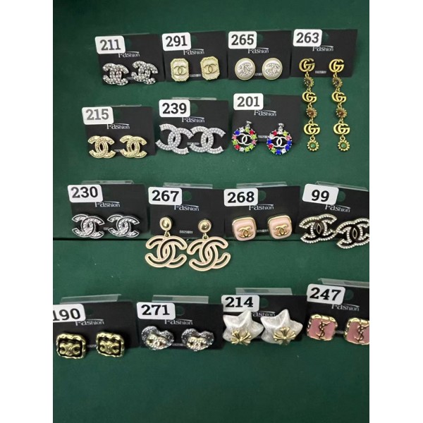 卸売り価格6点セット4990円だけシャネル 可愛い ピアス グッチイヤリング レディース 人気 金属アレルギー対応 サージカルステンレス ジルコニア スタッド フープピアス つけっぱなし ハート リボン 蝶 星 重ね着け 女性 アクセサリー