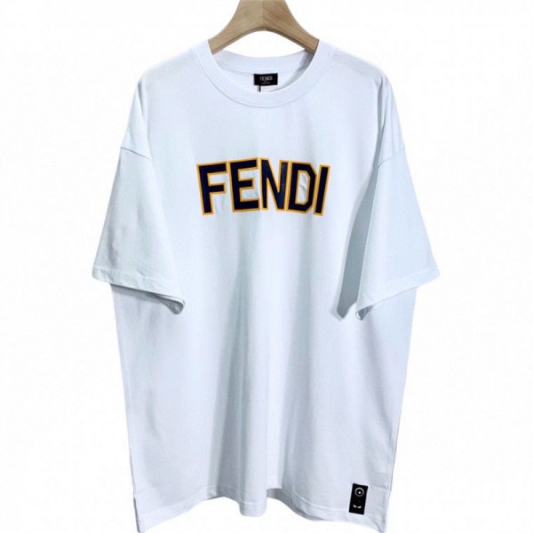 フェンディブランド Tシャツシンプル高品質 半袖 Tシャツレディースメンズ人気 FENDI 丸首 カジュアル Tシャツ オーバーサイズ ゆったり 上着 トップス 夏