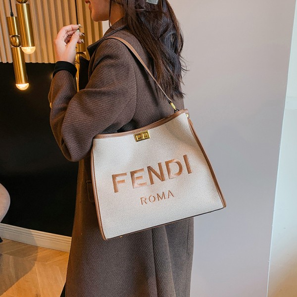 Fendi フェンディブランドハンドバッグ斜め掛けカバンハイブランドブランド手提げカバン大容量ブランドミニバッグコーデ