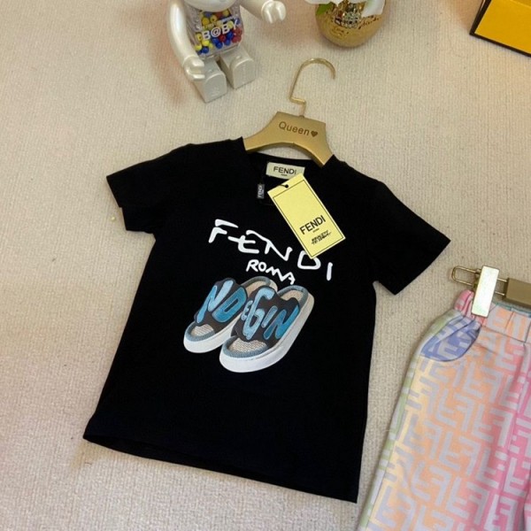 Fendi フェンディ ブランド 子供服  半袖Ｔシャツ 半ズボン セット服 キッズ 人気 男の子 女の子 ファッション 春夏 人気 男女通用