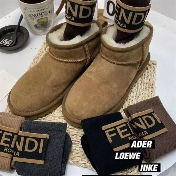Fendi フェンディハイブランド ソックス 綿製レディース向け 靴下 かわいいブランドミドルソックス 高品質上質な コットン ソックス くつした