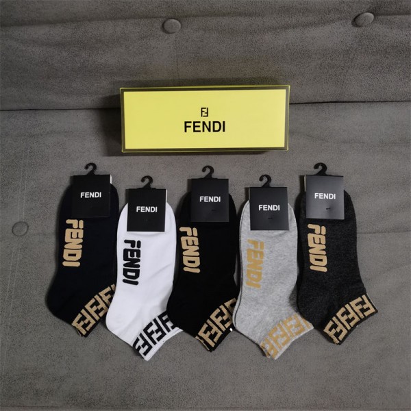 Fendi フェンディレディース向け 靴下 かわいいコットン 靴下 メンズ 通気性ブランドミドルソックス 高品質浅口ソックス 女の子好き 韓国