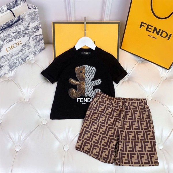 Fendi フェンディハイブランド子供パジャマ 男の子 上下セット 半袖Tシャツ+半ズボン キッズ 部屋着 FFモノグラム柄 綿 ルームウェア 夏 キャラクター 90 - 150CM