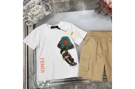 フェンディキッズ服 夏セットアップ ロエベ男ショートパンツ シャネル女の子ビキニ