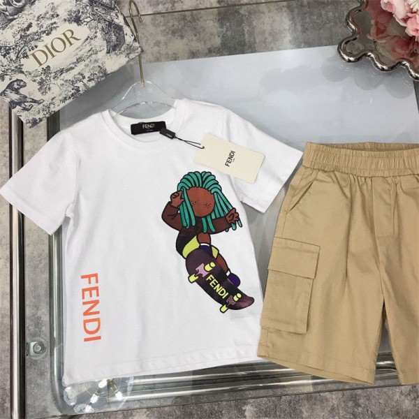 Fendi フェンディブランド子供服 男の子 セットアップ 夏 半袖 Tシャツ ハーフパンツ 半ズボン 上下セット 子供 ジャージ 上下セット 男の子 服 カジュアル 韓国 おしゃれ 男の子 半袖スウェット セットアップ キッズ 90-160cm