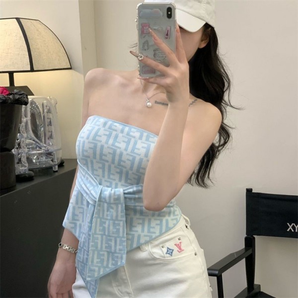 Fendi フェンディハイブランドタンクトップ レディース ニット エレガントニットトップ女性のための伸縮性チューブバンドゥブラクロップトップスカジュアルやパーティー着用 キャミソール XS - L
