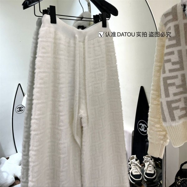 フェンディボアワイドパンツ レディース ブランドFENDI ルームウェアボトムス フリース モコモコパンツ 肌に優しい 裏起毛 極暖 あったか ぬくもり感じる 巣ごもりルームパンツ 部屋着 両面起毛 フリース