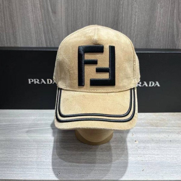 Fendi フェンディハイブランドキャップ メンズ レディース 帽子 CAP 調節可能 春 夏 秋 冬 軽量 カジュアル 流行り UVカット 日除け 紫外線対策 おしゃれ  男女兼用