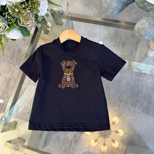 Fendi フェンディブランド子供服 男の子 セットアップ 夏服 半袖 Tシャツ 90-160cm ハーフパンツ 上下セット 子供 ジャージ 上下セット 男の子 カジュアル 韓国 お洒落 男の子 半袖スウェット セットアップ キッズ 出産祝い 子供の日プレゼント