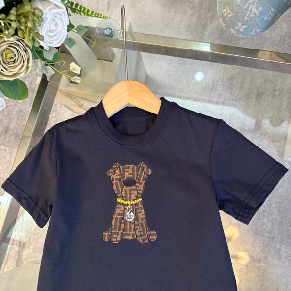 Fendi フェンディブランド子供服 男の子 セットアップ 夏服 半袖 Tシャツ 90-160cm ハーフパンツ 上下セット 子供 ジャージ 上下セット 男の子 カジュアル 韓国 お洒落 男の子 半袖スウェット セットアップ キッズ 出産祝い 子供の日プレゼント