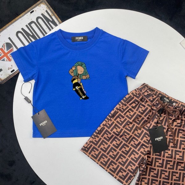 Fendi フェンディハイブランド子供服 男の子 セットアップ 夏服 半袖 Tシャツ 90-160cm ハーフパンツ 半ズボン 上下セット 子供 ジャージ 上下セット 男の子 無地 カジュアル 韓国 お洒落 男の子 半袖スウェット セットアップ キッズ 