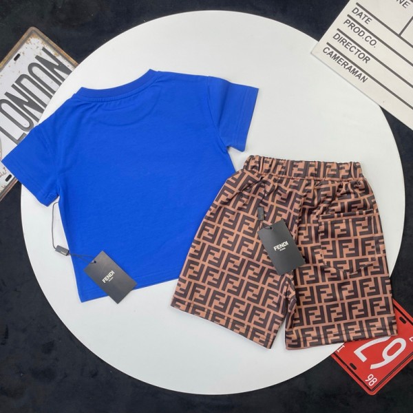 Fendi フェンディハイブランド子供服 男の子 セットアップ 夏服 半袖 Tシャツ 90-160cm ハーフパンツ 半ズボン 上下セット 子供 ジャージ 上下セット 男の子 無地 カジュアル 韓国 お洒落 男の子 半袖スウェット セットアップ キッズ 