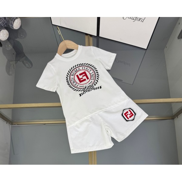 ハイブランド フェンディ Fendi 子供服 半袖ｔシャツショートパンツ カジュアルセット 2点上下セット 春 夏 半袖 ガールズ Tシャツ ショーツ ジュニア服 プリント柄 可愛い 通園通学 接触冷感 90-160cm