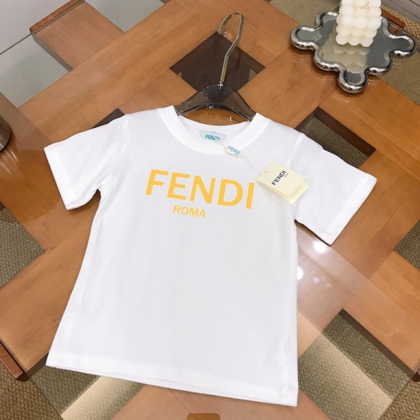 Fendi フェンディブランドキッズ半袖tシャツ ハイブランド親子tシャツ 偽物 レディース メンズ ブランド子供tシャツ オーバーサイズ 韓国 tシャツ 高品質 着心地よい 90¬160cm S¬3XL