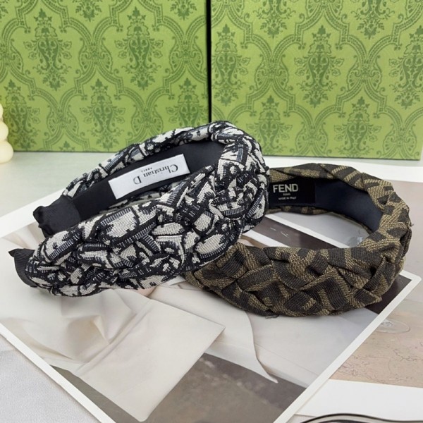 Dior ヘアカチューシャ ディオールヘアバンド ハイブランドヘアアクセサリー 髪飾り ヘアバンド 存在感抜群 ヘアターバン 髪アレンジ かわいい 韓国