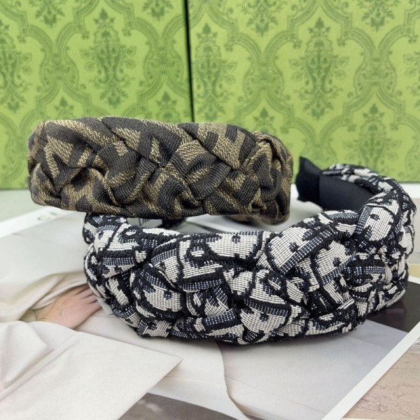Dior ヘアカチューシャ ディオールヘアバンド ハイブランドヘアアクセサリー 髪飾り ヘアバンド 存在感抜群 ヘアターバン 髪アレンジ かわいい 韓国