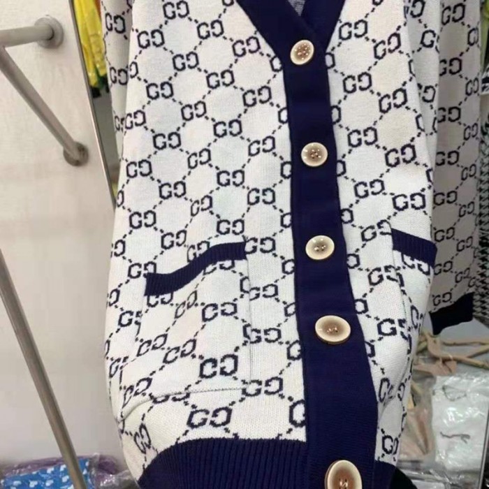 Gucciブランドニットカーディガンおしゃれカジュアル女性セーター