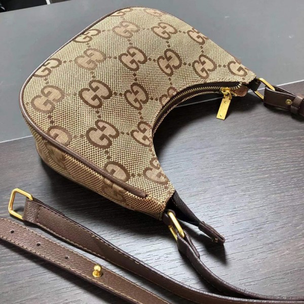 GUCCIハイブランド斜め掛けバッグ 上品 スタイリッシュ グッチ 肩掛けカバン ファスナータイプ 軽量 防水 丈夫 バッグ カバン 女性 大人っぽい 手提げバッグ