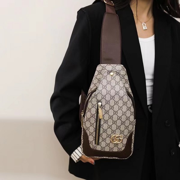 グッチブランドボディバッグ 軽量 スポーツショルダーバッグ Gucci定番プリントロゴ 肩掛けバッグ ウェストポーチ 多機能 防水 スポーツバッグ 斜めがけカバン 自転車 旅行  通勤