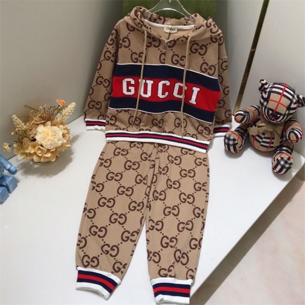 グッチブランド 子供服 パーカー長ズボン 2点セット GUCCI定番ロゴ 高品質 フード付き パーカー 秋冬 裏起毛 暖かい人気 キッズ服 普段着