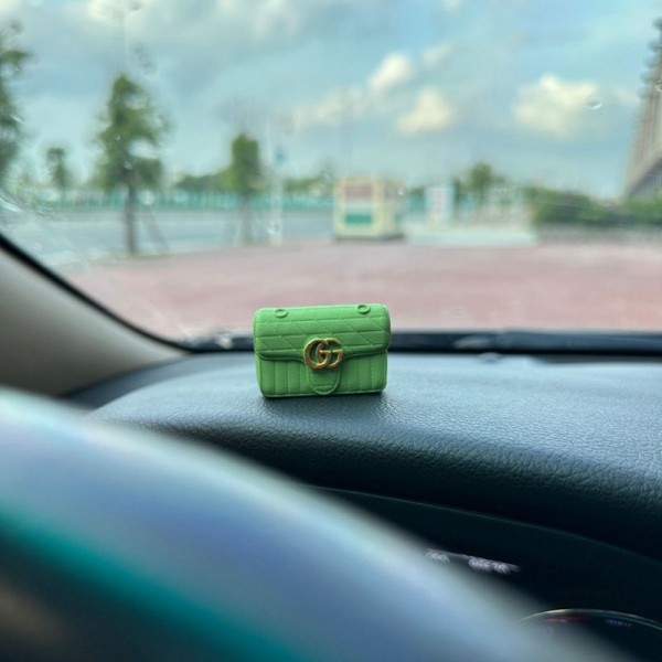 Gucci グッチ ブランド カー用品 エアコン用飾り品 可愛い熊 車用品 ファション 簡約 大人気 メンズ レディーズ 