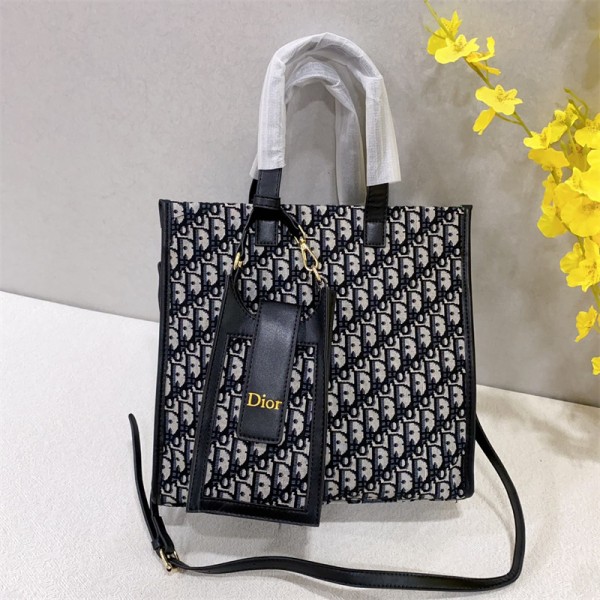 Gucci グッチ ディオール フェンディ ブランドショルダーバッグ女性ブランド手提げカバン大容量ブランド手持ちバッグ鞄レディースメンズバッグブランドカジュアル 32*30*10cm