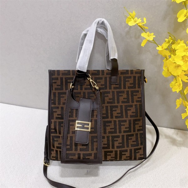 Gucci グッチ ディオール フェンディ ブランドショルダーバッグ女性ブランド手提げカバン大容量ブランド手持ちバッグ鞄レディースメンズバッグブランドカジュアル 32*30*10cm