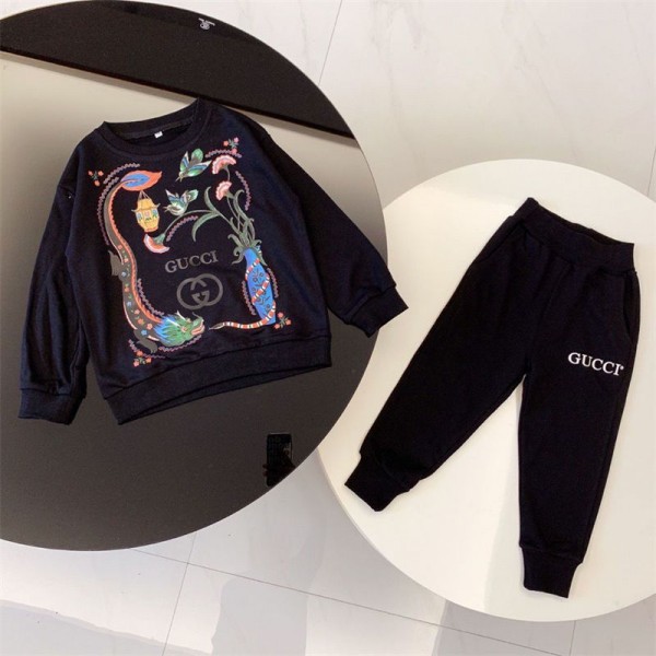 Gucci グッチブランドキッズ ジャージ 上下セット 男の子 スウェットシャツ 裏起毛 セットアップ パーカー スウェットパンツ フード付き トレーナーウェア ジュニア 春秋 秋冬 長ズボン スポーツウェア 軽量 防寒 防風 通学 運動着 ベビー服 100 -160cm