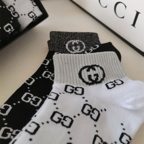 Gucci グッチレディース向け 靴下 かわいいコットン 靴下 メンズ 通気性浅口ソックス 女の子好き 韓国上質な コットン ソックス くつした5足セット