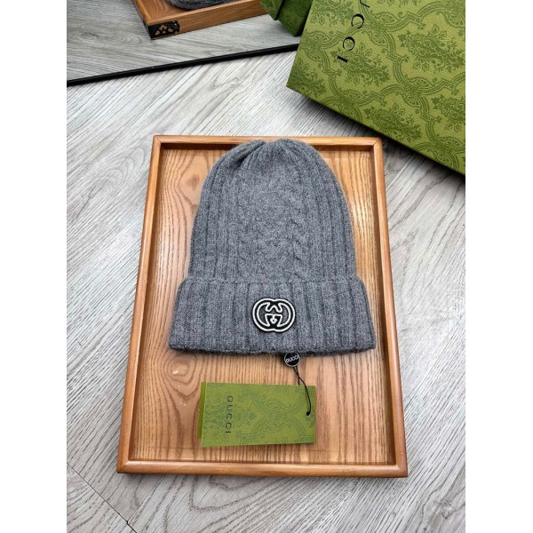 Gucci グッチハイブランドニット帽 メンズ ビーニー 帽子 ワッチキャップ 無地 春 夏 秋 冬用 通勤 バイク ランニング スポーツ 帽子 伸縮性 保温 通気性 ニットキャップ スキー 登山 ビーニー 男女兼用ニット