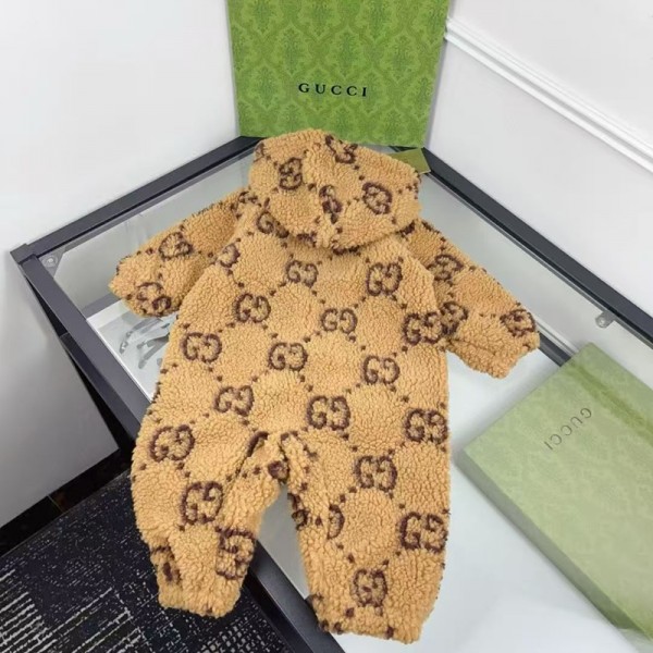 Gucci グッチハイブランド ベビー服 ロンパース カバーオール フリース キュート 長袖ジャンプスーツ 73-100cm フード付き かわいい 厚手 秋冬防寒着 赤ちゃん 着ぐるみ 可愛い 新生児 肌着 プレゼント