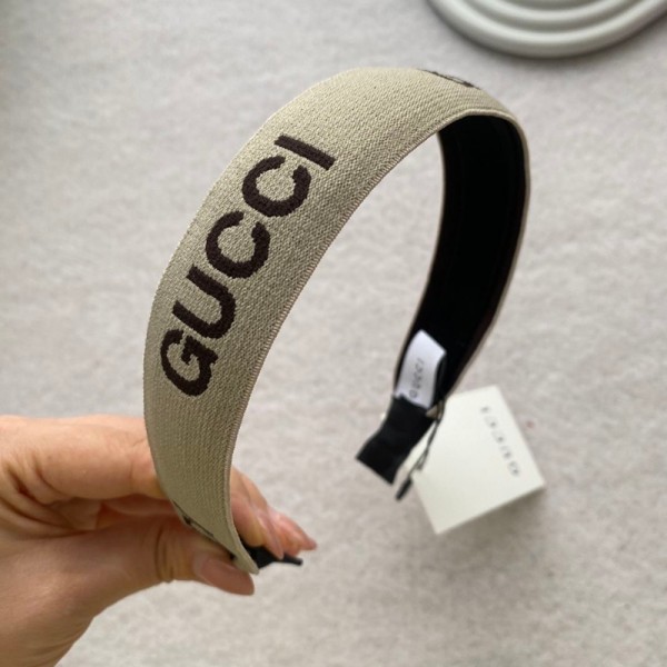 Gucci グッチハイブランドカチューシャ ヘアアクセサリー 髪留め ヘアバンド おしゃれ 大人 レディース シンプル 大きめ 痛くない  