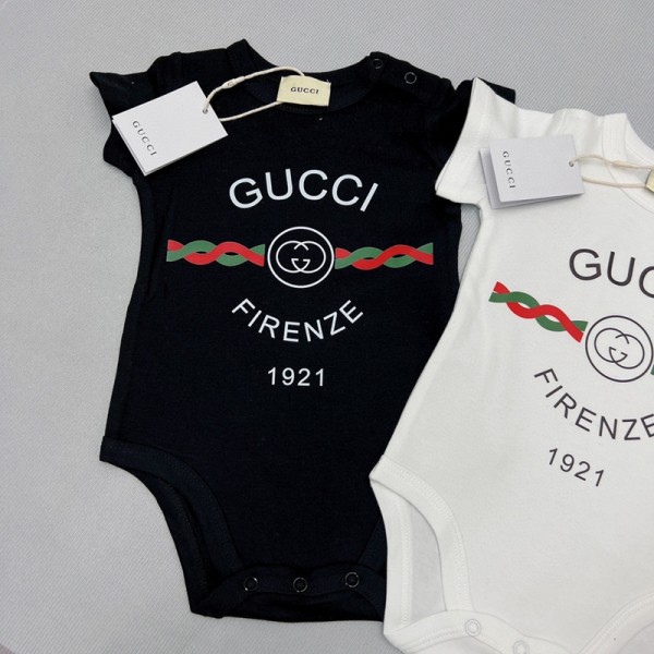 グッチGucci ブランドベビー服 夏 女の子 男の子 子供ロンパース 半袖 前開き ボディースーツ カバーオール 新生児 肌着 可愛いプリント柄 涼感 出産祝い 59 66 73 80 90 
