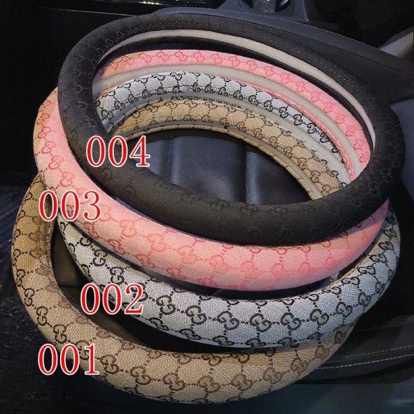 ブランドグッチハンドルカバー Gucci軽自動車カバー 普通車 車用 滑らない 保護カバー レザー 合成皮革 冷たくない Sサイズ 自動車 車用品 車ハンドルカバー ステアリングカバー