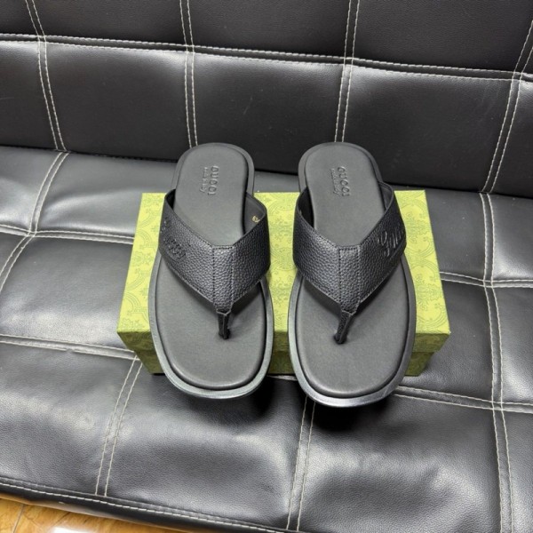 Gucci グッチブランドビーチサンダル レザースリッパ メンズ 軽量 滑り止め ビーチスリッパ アウトドア 室内履き トングサンダル ビーサン 高品質 240¬270mm