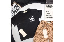 グッチ子供服セットアップ ロエベ半袖Ｔシャツ ルイヴィトン長財布