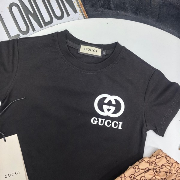 Gucci グッチハイブランド子供服 男の子 セットアップ 夏 半袖 tシャツ 半ズボン ボーイズ 子ども服 キッズ 90-160cm 女の子 夏服 子供 ジャージ 上下セット 無地 カジュアル 薄手 通気 軽量 スポーツウェア ルームウェア 通園通学